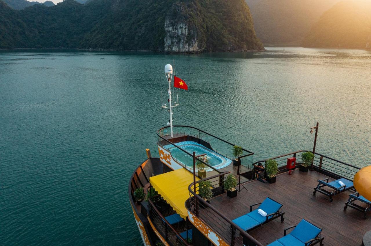 ホテル Nostalgia Halong Cruise ハロン エクステリア 写真