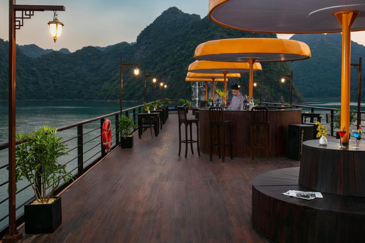 ホテル Nostalgia Halong Cruise ハロン エクステリア 写真